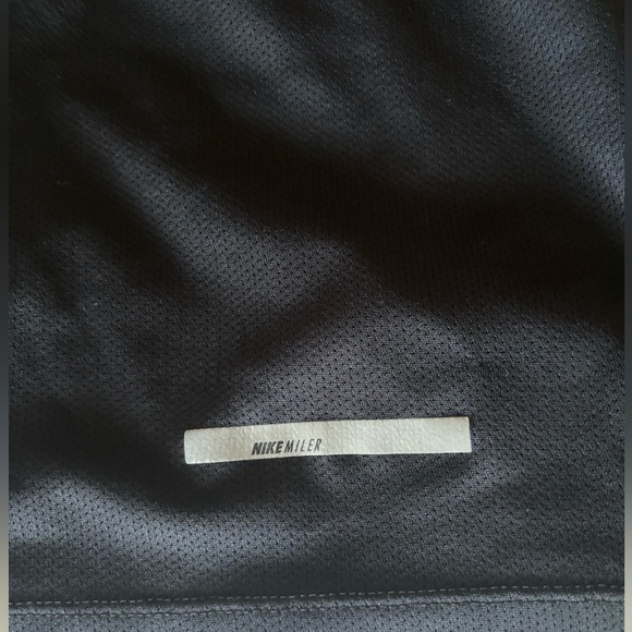 Nike miler training singlet - Picture 3 of 3